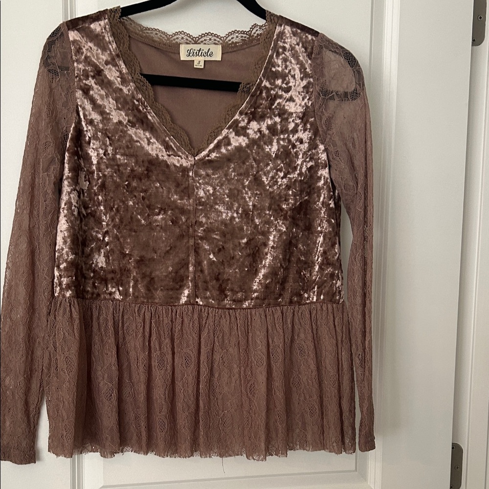 Listicle Light Cocoa Velvet & Lace V-Neck Peplum Top